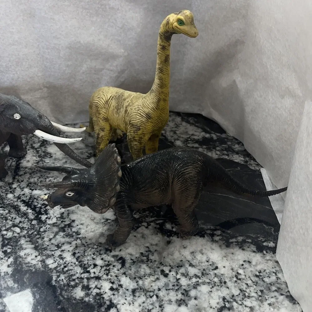 IMPERIAL Vintage 1985 Colorful Rubber Dinosaur Figures Retro 80s Toys Lot of 4